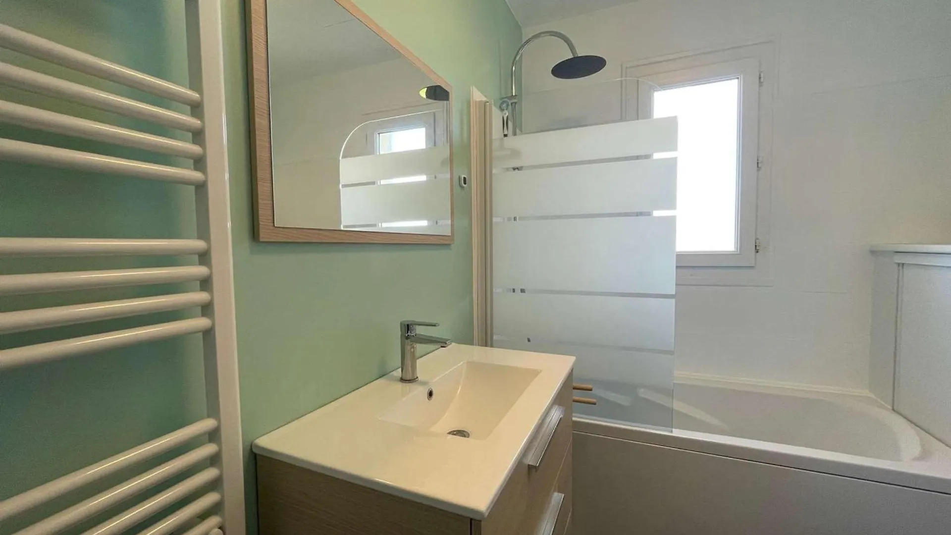 Holiday home Maison Calme Avec Jardin Et Wifi, Proche Plages Cote De Granit Rose - Fr-1-542-64 Perros-Guirec